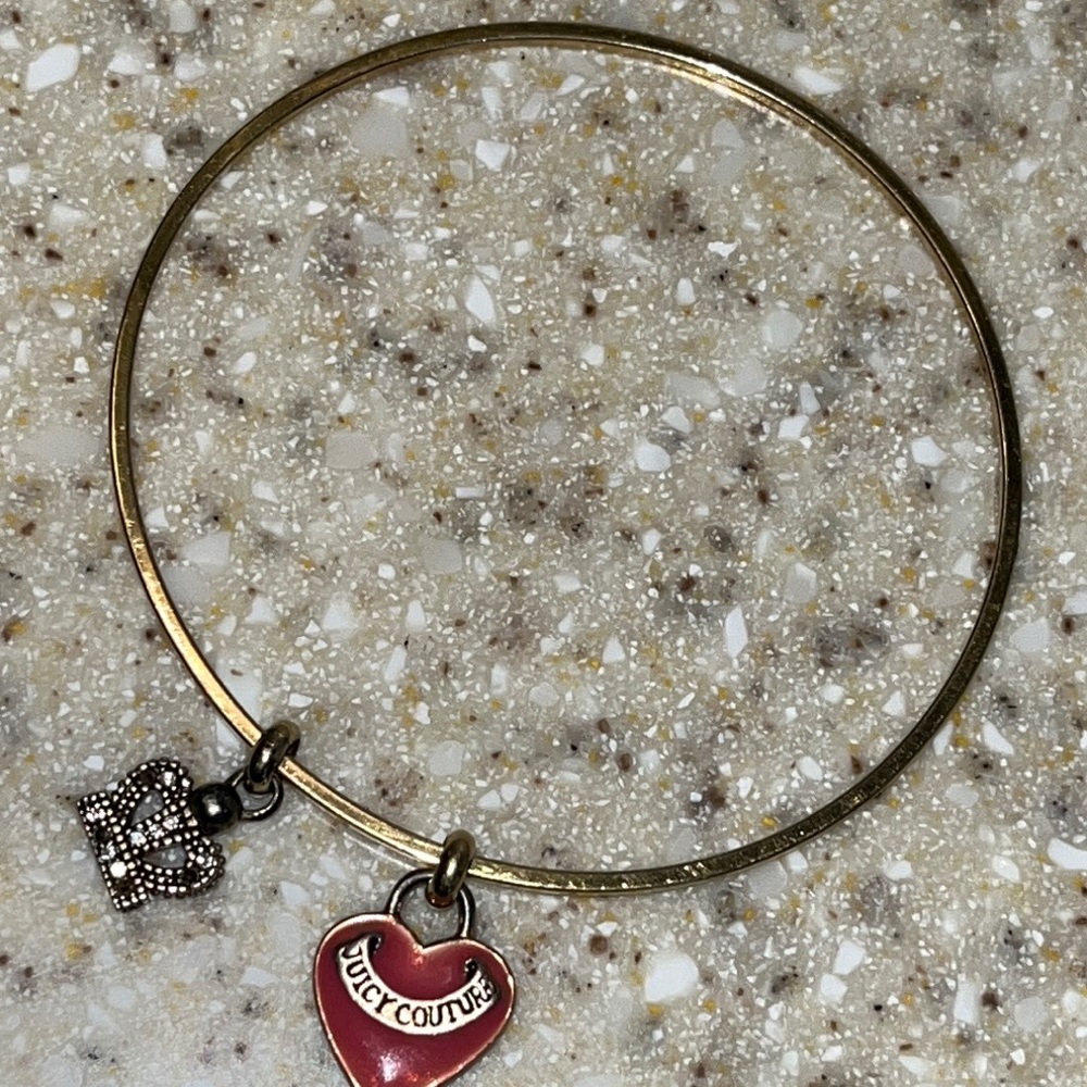 JUICY COUTURE GOLD CHARM BRACELET: Pink heart💕 & Silver Crown 👑